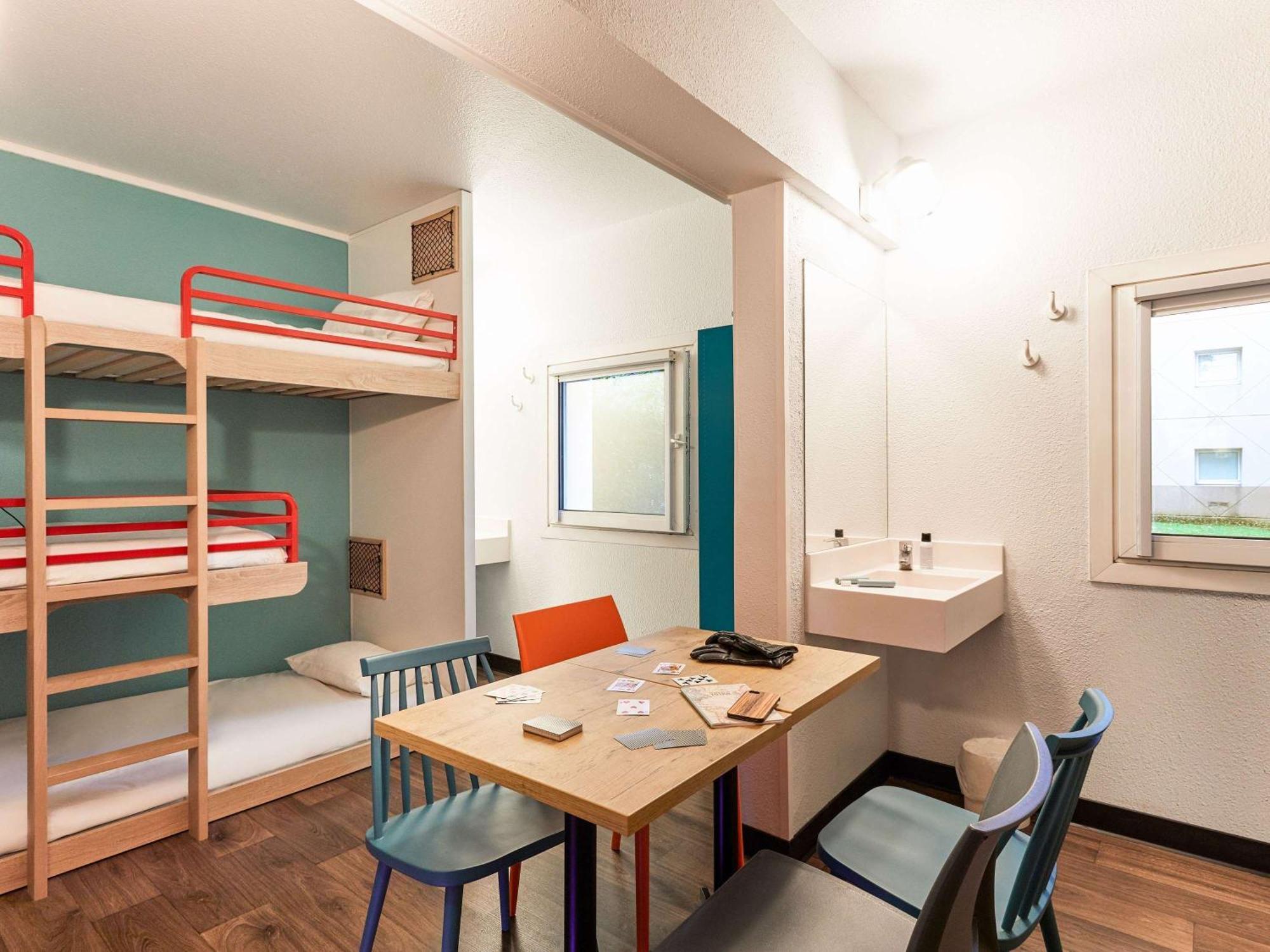 Hotelf1 Clermont Ferrand Est ภายนอก รูปภาพ